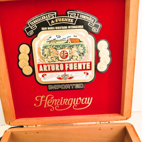 Original Suenos de Saundra Upcycled Hemingway Cigar Box Purse - Picture 6 of 14